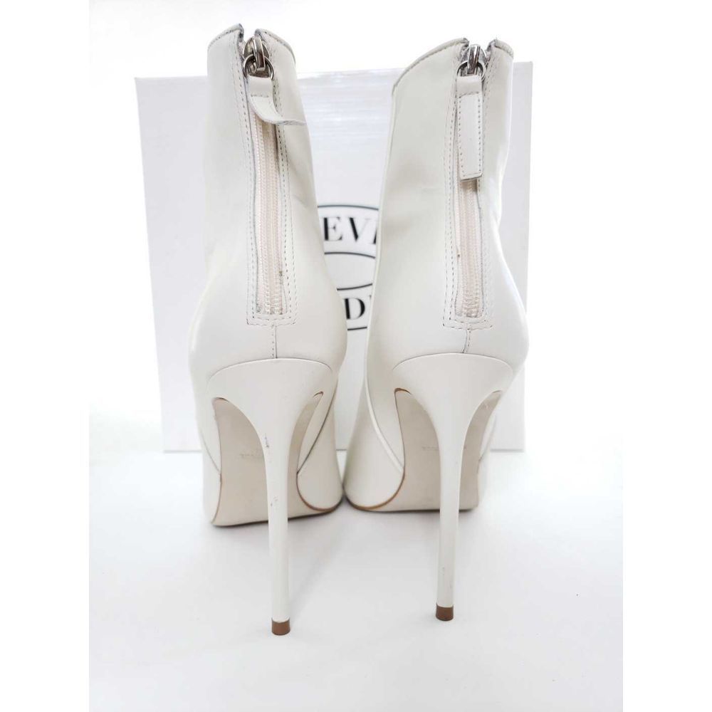 Steve Madden Via Leather Point Toe Stiletto Bootie - Picture 5 of 8